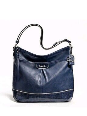 Authentic Coach Park Perforated Sig C Leather Duffle Snake Emboss Leather Trim